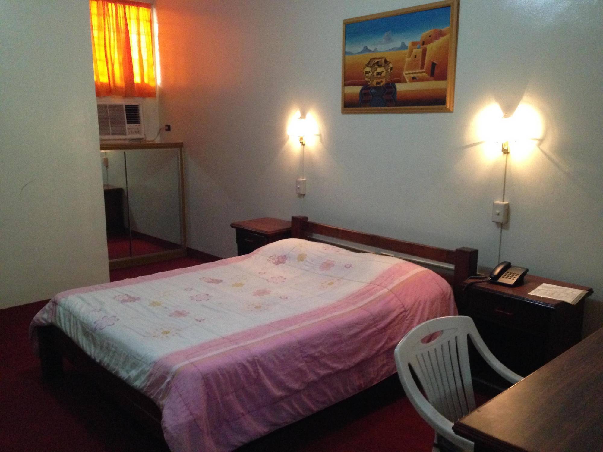 Phoenix Hotel Анхелес Екстериор снимка